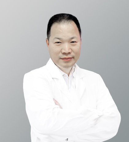 李万英